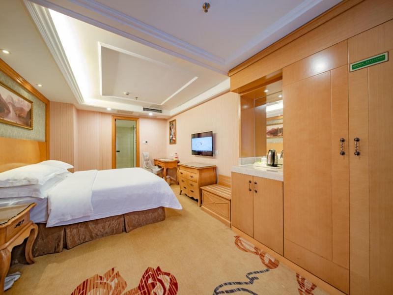 Vienna Hotel Guangzhou Baiyun Dongping Middle Road Esterno foto