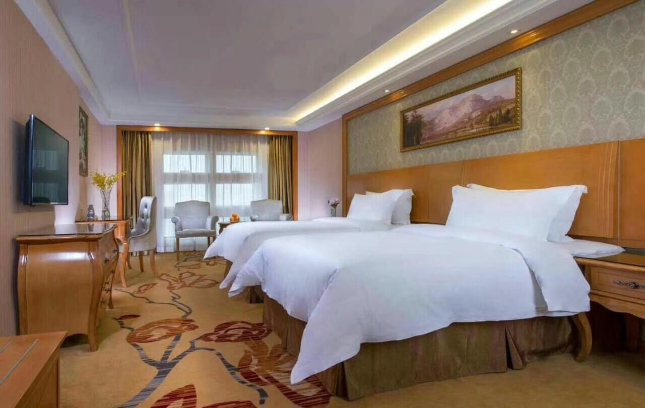 Vienna Hotel Guangzhou Baiyun Dongping Middle Road Esterno foto