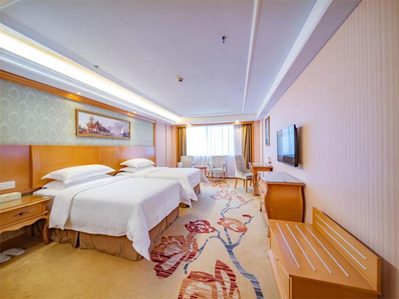 Vienna Hotel Guangzhou Baiyun Dongping Middle Road Esterno foto