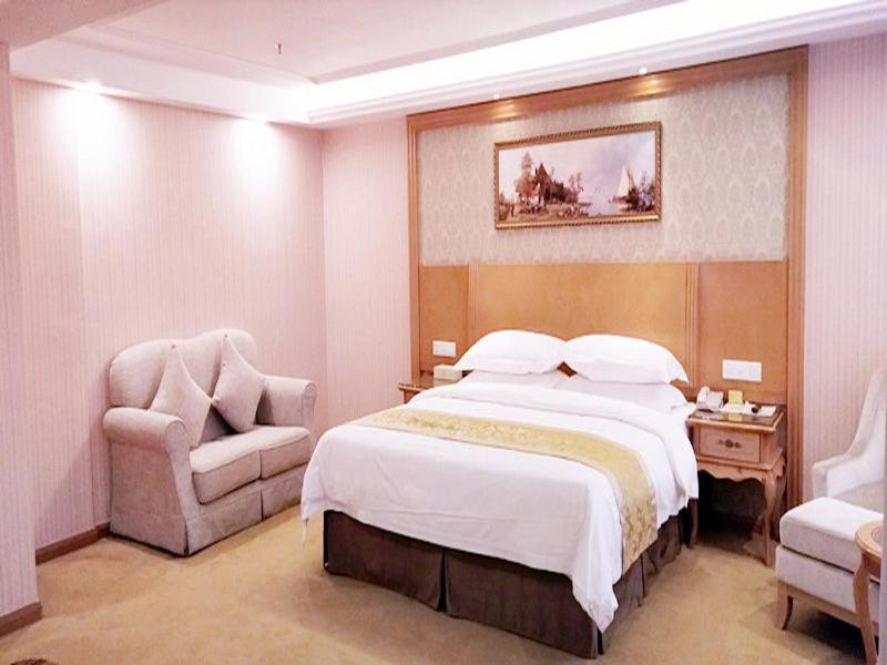 Vienna Hotel Guangzhou Baiyun Dongping Middle Road Esterno foto