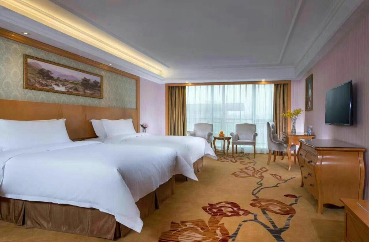 Vienna Hotel Guangzhou Baiyun Dongping Middle Road Esterno foto